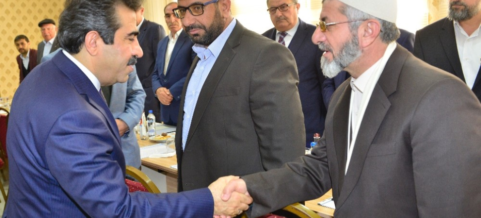 Diyarbakır'da Vali Basri Güzeloğlu, kanaat önderleri ile buluştu