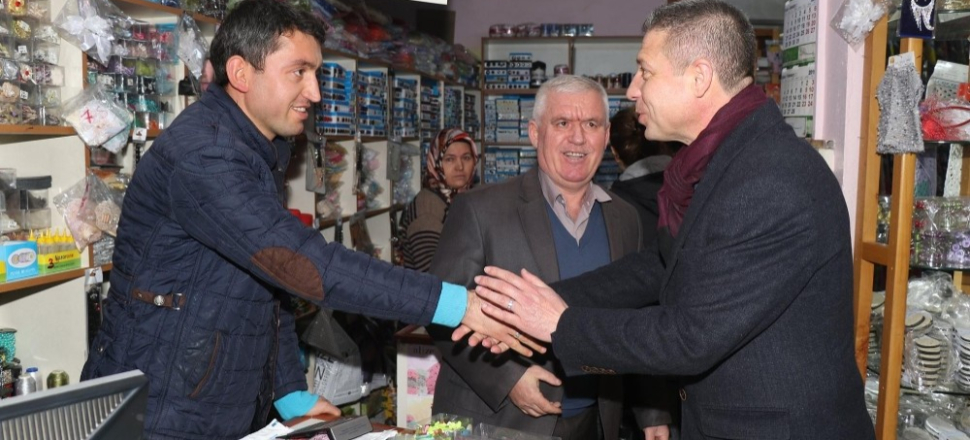 Manisa'da Şehzadeler esnafından İsa Özdemir’e yoğun ilgi