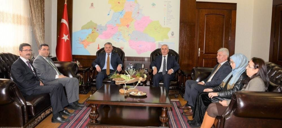 Balıkesir'de Vali Ersin Yazıcı, “Vergi vermek kutsal bir vatandaşlık görevidir”