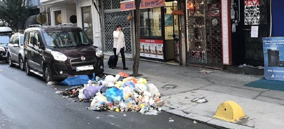 CHP'li belediye maaş ödeyemedi, işçiler eylemde!