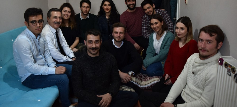 Eskişehir'de Başkan Ahmet Ataç öğrenci evine konuk oldu