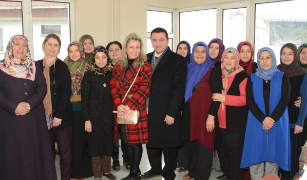 Bilecik'te Başkan Fatih Bakıcı dikiş kursiyerlerini ziyaret etti
