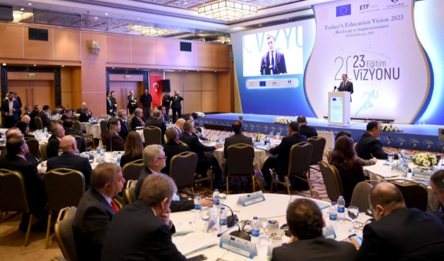 Erzurum'da Rektör Ömer Çomaklı, 2023 Eğitim Vizyonu Çalıştayına katıldı