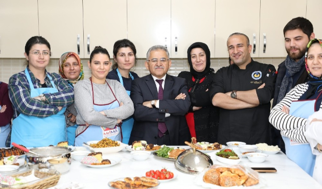 Kayseri'de Başkan Memduh Büyükkılıç: “Glutensiz ürünler için aşçılık eğitimi”