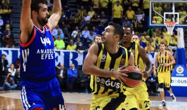 Avrupa'daki Türk derbisini Fenerbahçe kazandı...