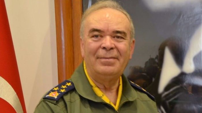 Hava Kuvvetleri Komutanı'ndan 'Çiş yaparken düşen pilot' açıklaması