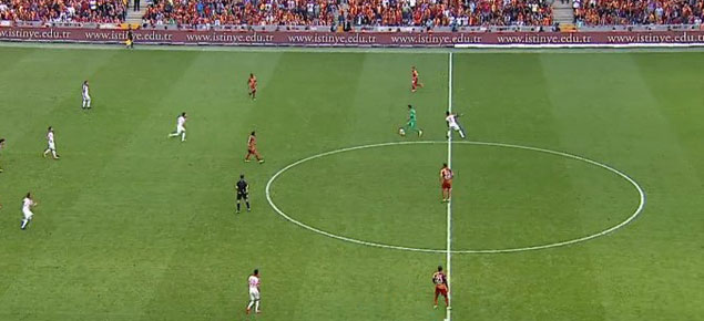 Muslera'nın yapmadığı bir bu kalmıştı!