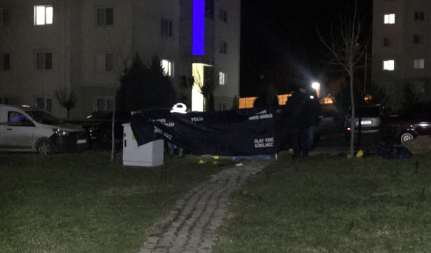 Eski eşini öldürüp intihar etti...