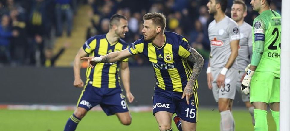 Serdar Aziz'den Fenerbahçe taraftarına övgü!