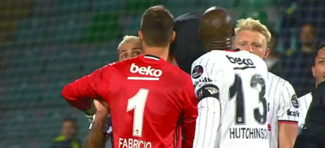 Atiba ile Quaresma birbirine giriyordu!