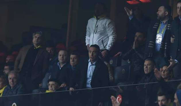 Yanal tekmeledi, Ali Koç çıldırdı!