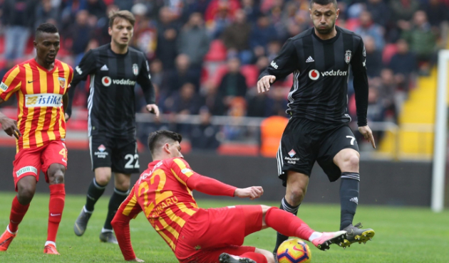 Beşiktaş'a bir darbe de Kayseri'de! 2-2