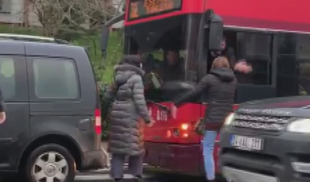Bahçeşehir'de iki kadın ve otobüs sürücüsü birbirine girdi!