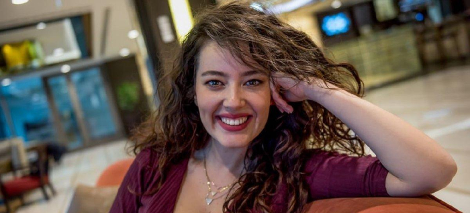 Pelin Akil'den bebek öncesi parti hazırlığı!
