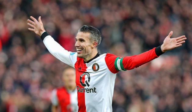 Hollanda'da Van Persie fırtınası! Şov yaptı...