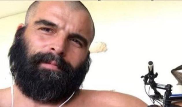 Mehmet Akif Alakurt'a ünlü şarkıcıdan destek!