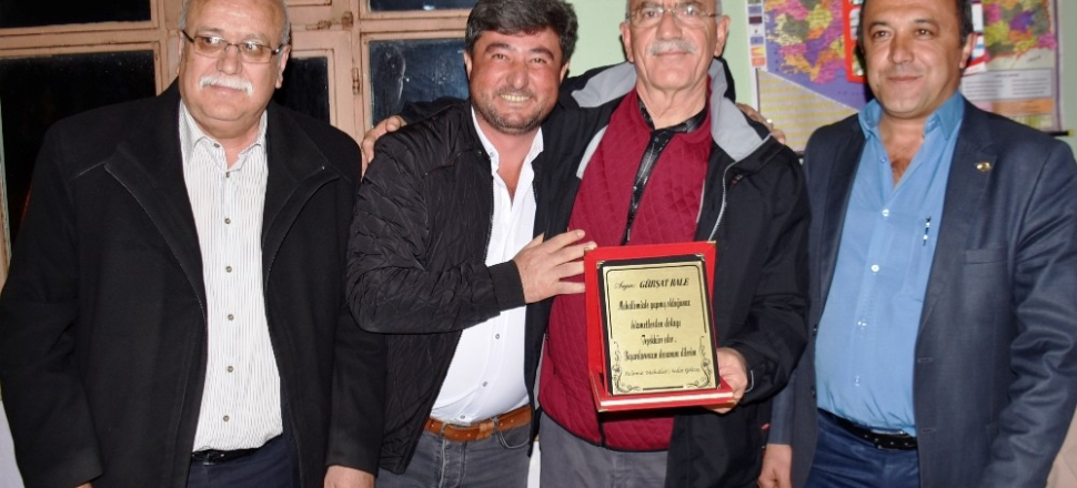 Aydın'da Başkan Gürşat Kale’ye plaketli hizmet teşekkürü