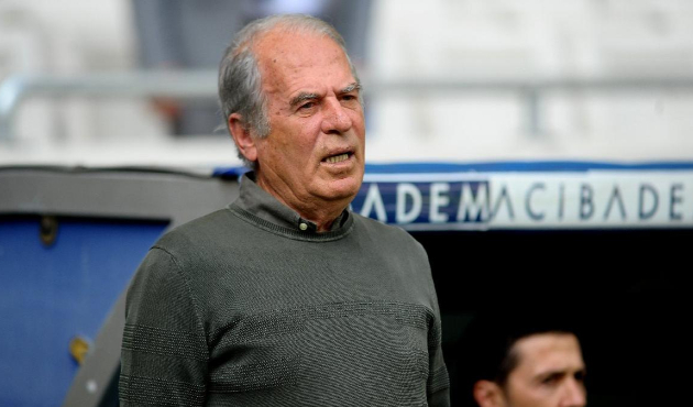 Mustafa Denizli hastaneye kaldırıldı!