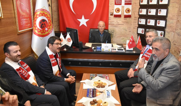 Manisa'da Başkan Ömer Faruk Çelik: “Şehit ve gazilerimize minnet borcumuzu ödemeyiz”
