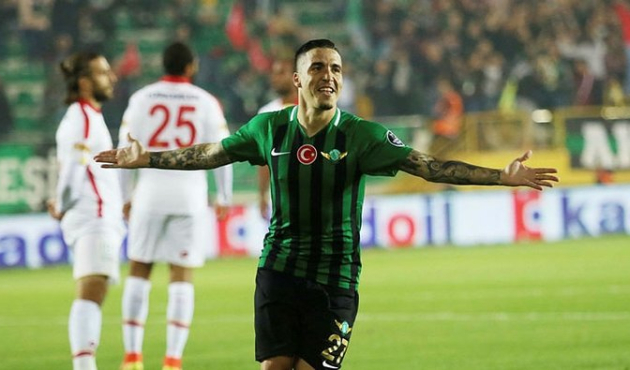 Soyunma odasında arbede!