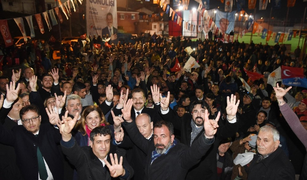 Balıkesir Ayvalık’ın tacını Yücel Yılmaz takacak
