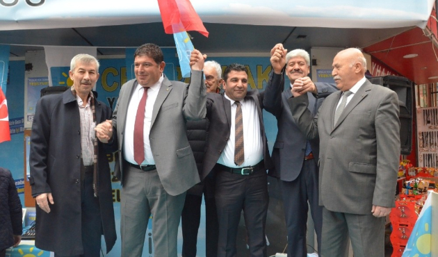 Malatya'da İYİ Partili Cem Parlak’ın seçim bürosu açıldı