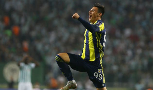 İngiltere'de Eljif Elmas çılgınlığı!