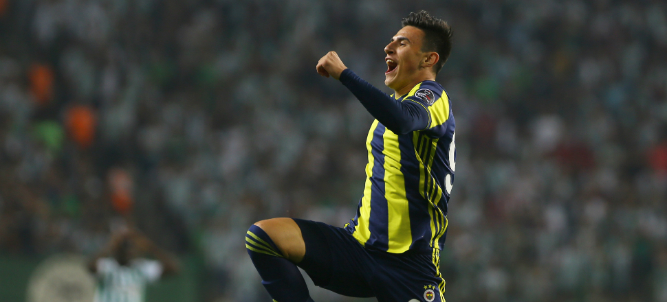 İngiltere'de Eljif Elmas çılgınlığı!