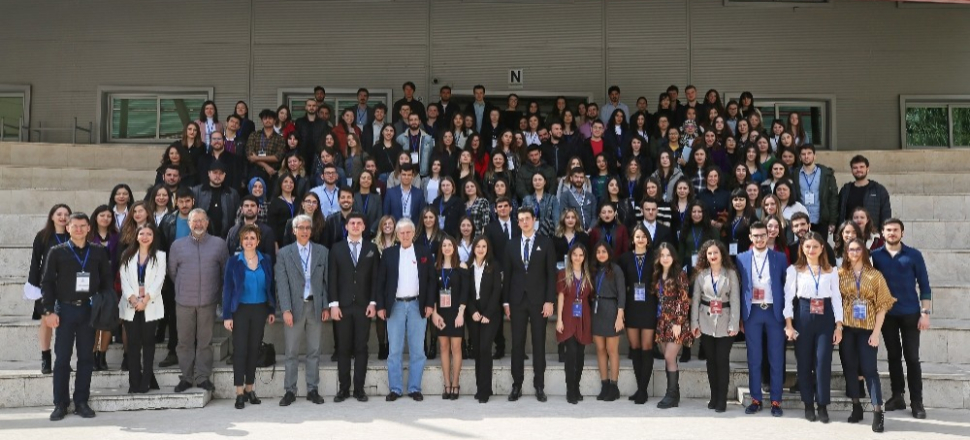 İzmir'de EBSO Başkanı Ender Yorgancılar’dan gençlere tavsiyeler