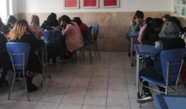 20 kadın böyle gözaltına alındı!