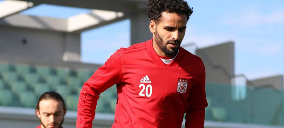 Galatasaray yeni sezonun ilk transferini bitirdi!