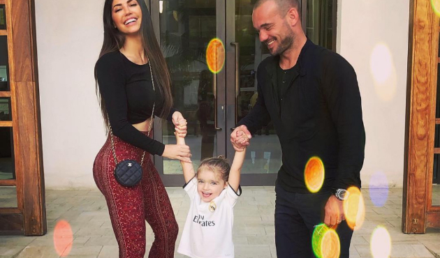 Wesley Sneijder'den boşanma iddialarına yanıt!