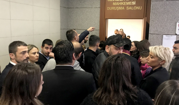 Ahmet Kural ve Sıla bakışmasına olay yorum!