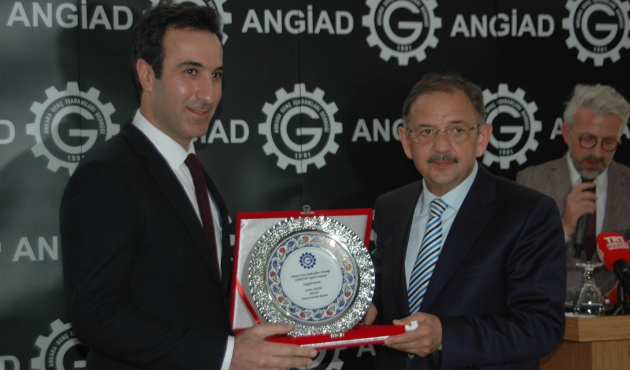 Ankara'da AK Partili Mehmet Özhaseki: “Ne yavaşı, şehirler uçuyor”