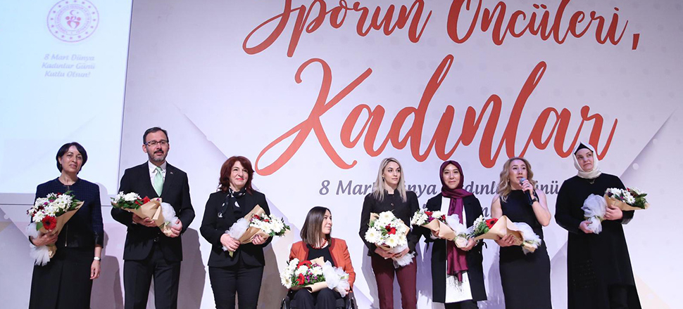 Bakan Kasapoğlu “Sporun Öncüsü Kadınlar” projesini duyurdu