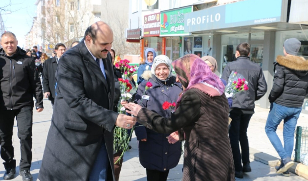 Erzurum'da Başkan Muhammed Cevdet Orhan: “Kadınlar toplumun mimarlarıdır”