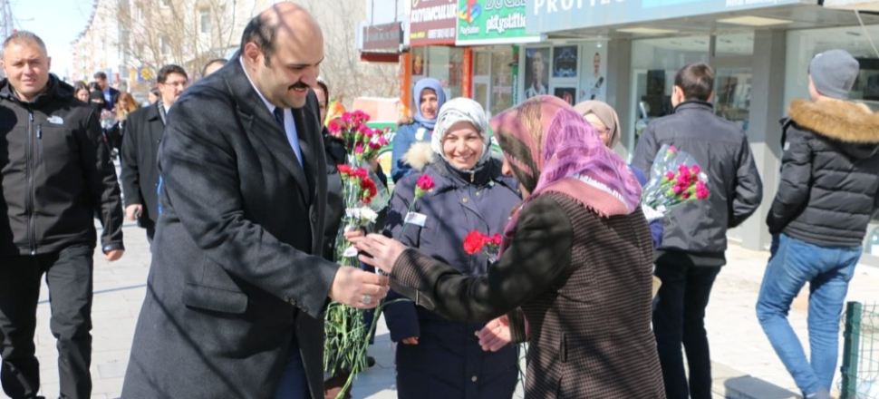 Erzurum'da Başkan Muhammed Cevdet Orhan: “Kadınlar toplumun mimarlarıdır”