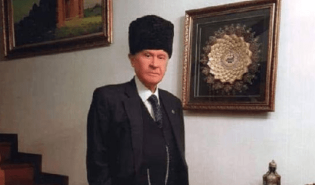 İşte Devlet Bahçeli'nin taktığı kalpağın hikayesi!