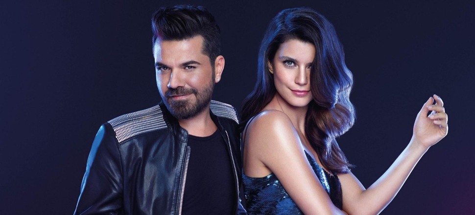 Evlilikte son perde! Beren Saat alyansını çıkardı