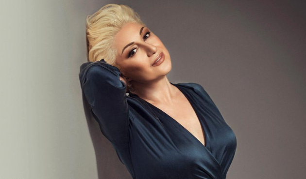 Muazzez Ersoy'un konser afişi olay oldu!