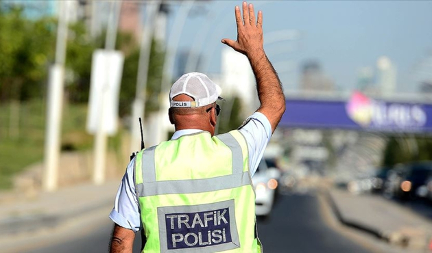 Başkentte yarın bu yollar trafiğe kapatılacak...
