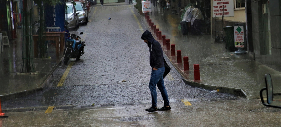 İstanbullular dikkat! Sağanak geliyor...