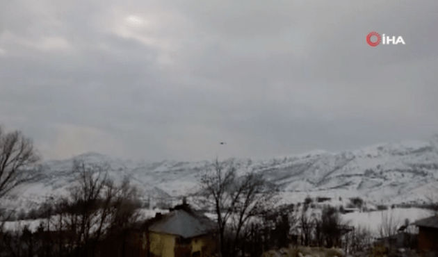 Tunceli’de bir helikopter zorunlu iniş yaptı