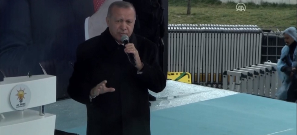 "Sizin tarihiniz kulluk kölelikle dolu!"