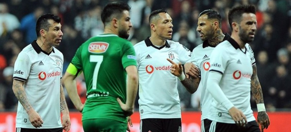 Medel-Quaresma kavgası Şili'de manşetlerde!