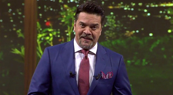 Ünlü gazeteci duyurdu: Beyaz Show bitti