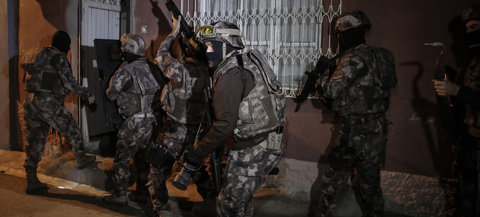 Interpol'ün kırmızı bültenle aradığı kadın terörist Bursa'da yakalandı!