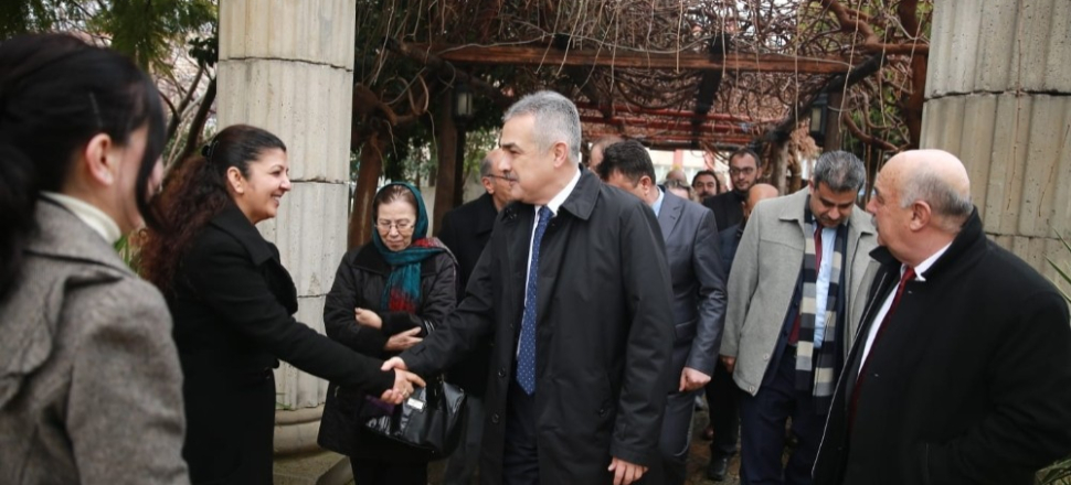 Aydın'da Mustafa Şavaş: “İşten atma tehdidiyle oy peşindelermiş”