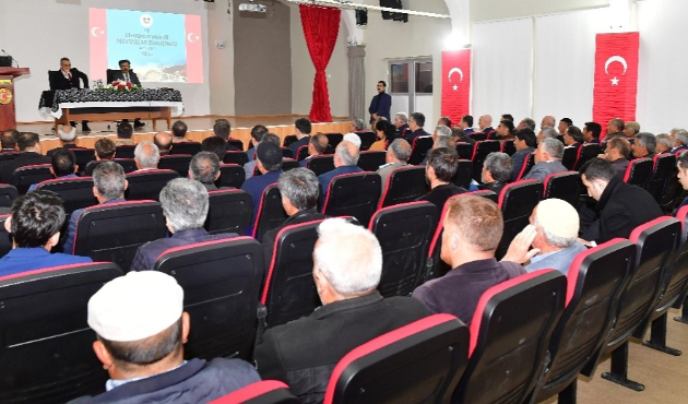 Diyarbakır'da Vali Hasan Basri Güzeloğlu, Dicle’de kanaat önderleri ile buluştu