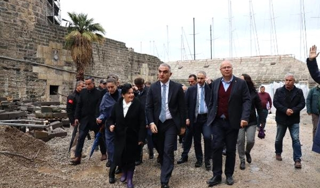 Muğla'da Bakan Mehmet Nuri Ersoy'dan Bodrum Kalesi ve müzede inceleme